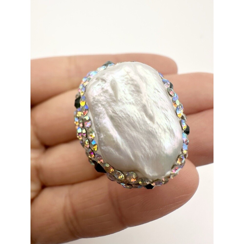 Natural Baroque Pearl Ring Rhinestone Statement Size 8 Gold Tone